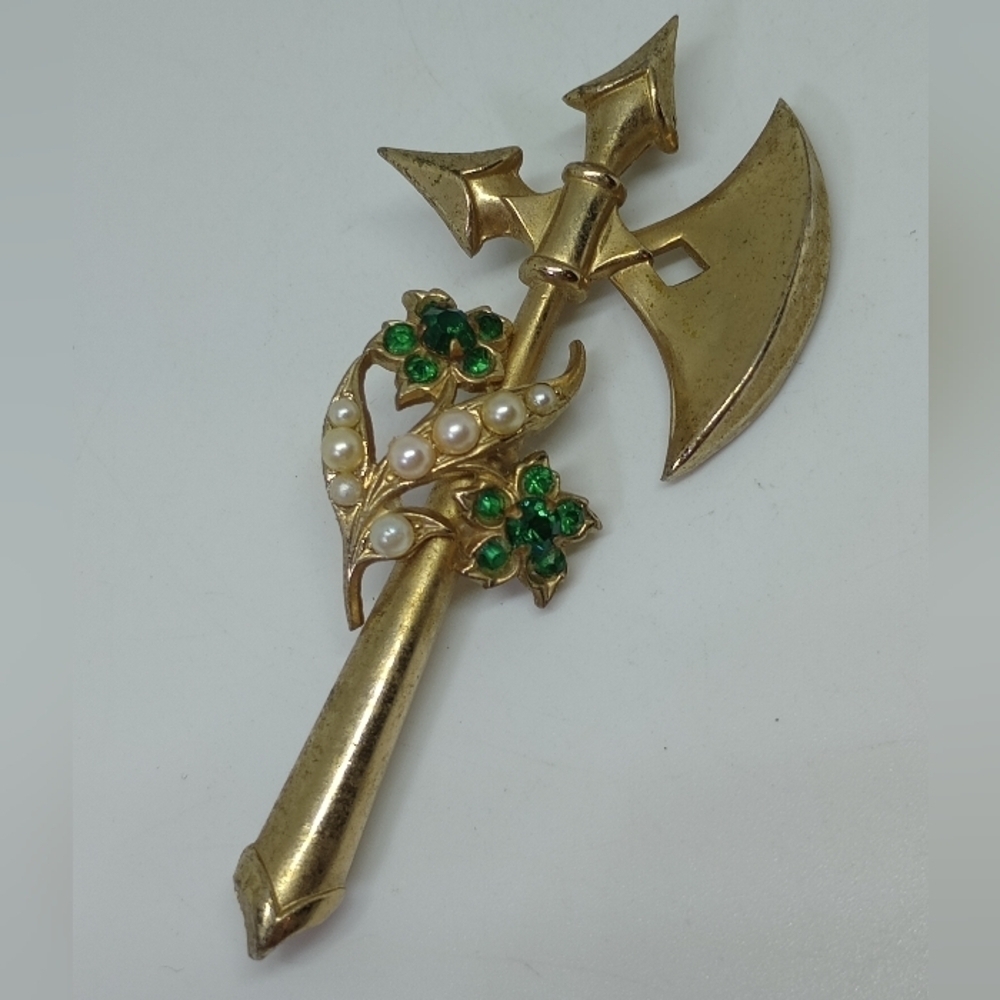 * vintage signed Coro Pegasus battle axe pin brooch faux pearls